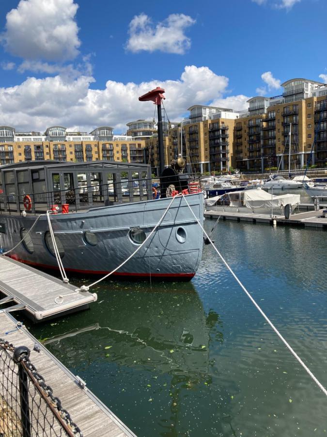 Entire Boat At St Katherine Docks 2 Available Select Using Room Options London Eksteriør billede